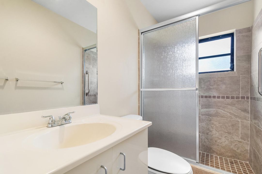 For Sale: $250,000 (2 beds, 2 baths, 1400 Square Feet)