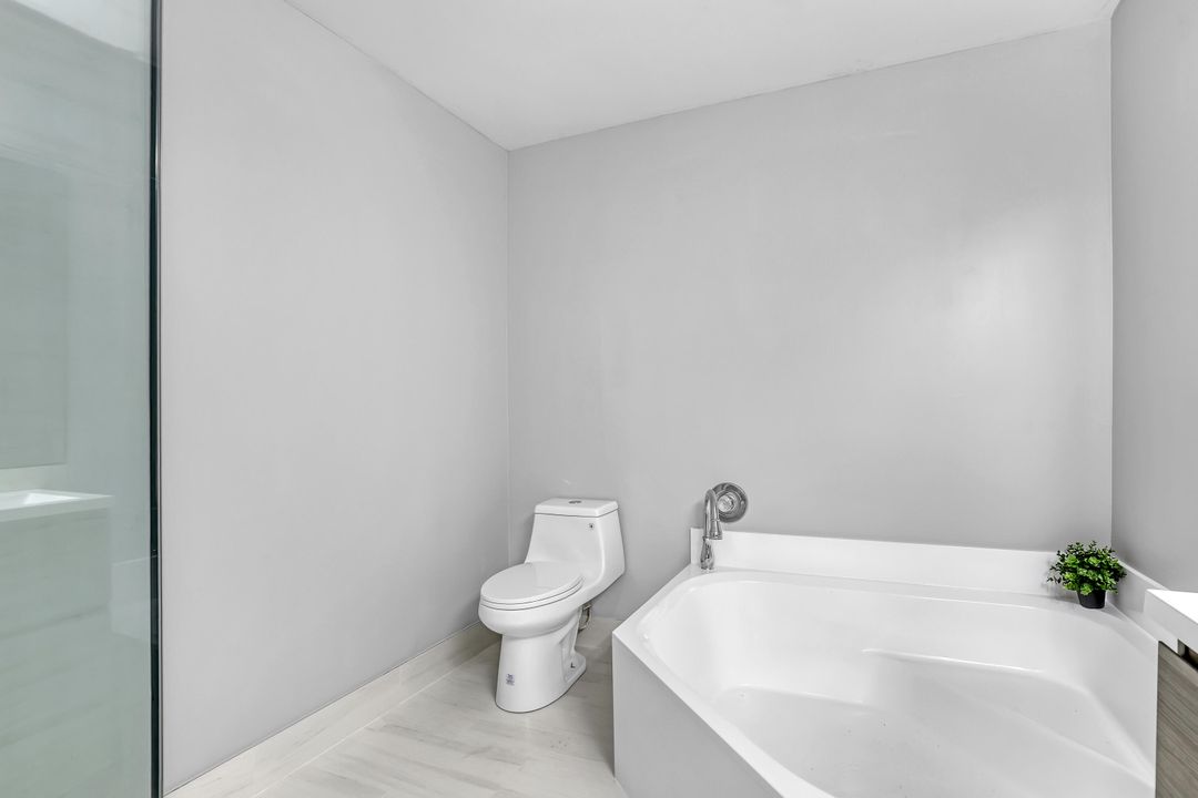 For Sale: $647,000 (3 beds, 2 baths, 1643 Square Feet)