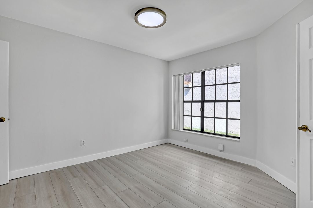 For Sale: $647,000 (3 beds, 2 baths, 1643 Square Feet)