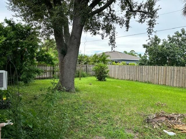 For Sale: $377,000 (3 beds, 2 baths, 1660 Square Feet)