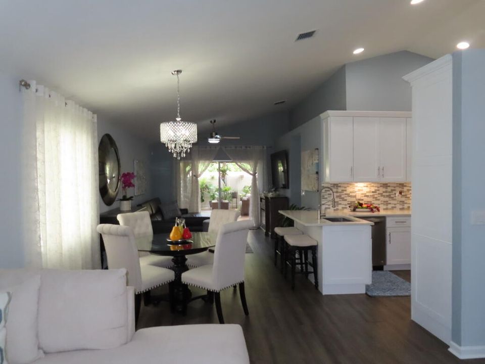 For Sale: $535,000 (3 beds, 2 baths, 1428 Square Feet)