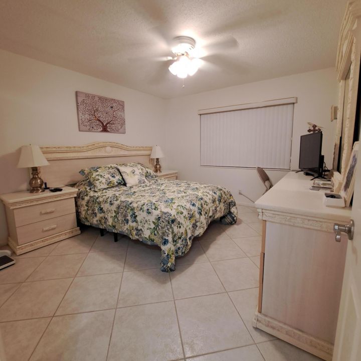 For Sale: $135,000 (2 beds, 1 baths, 798 Square Feet)