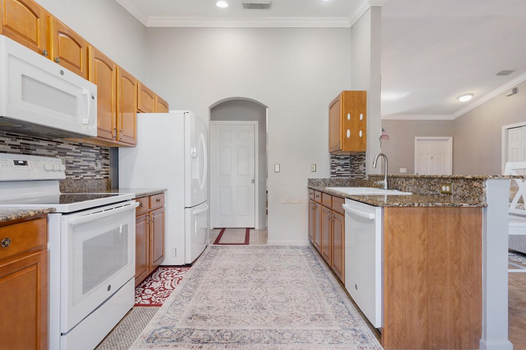 For Sale: $410,000 (3 beds, 2 baths, 1509 Square Feet)