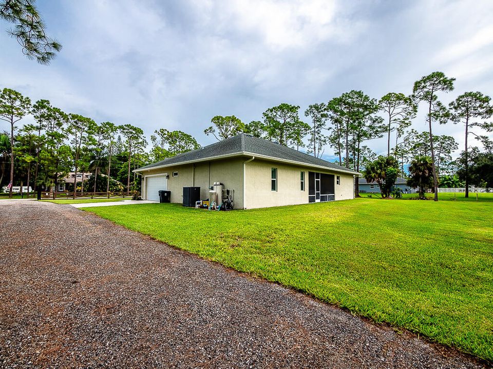 For Sale: $825,000 (4 beds, 3 baths, 2310 Square Feet)