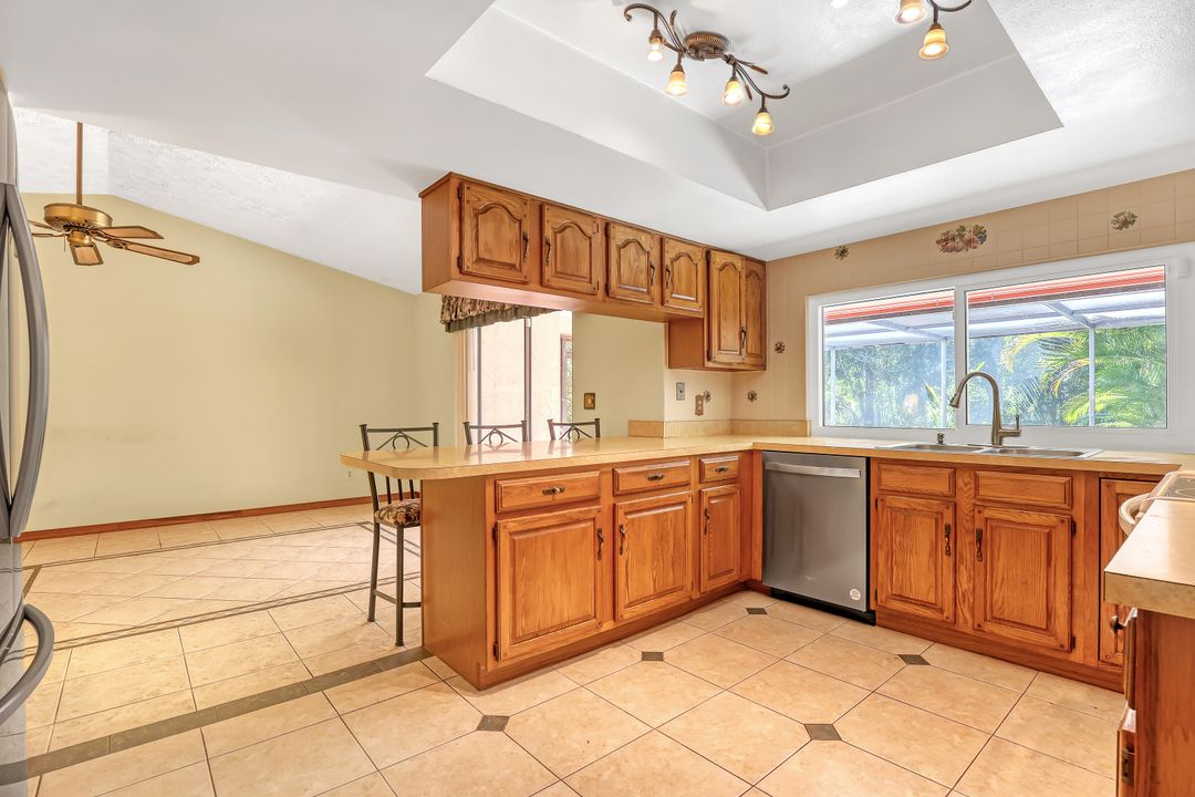 For Sale: $662,000 (4 beds, 2 baths, 2189 Square Feet)