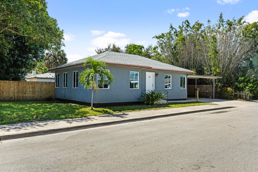 Active With Contract: $565,000 (5 beds, 2 baths, 1591 Square Feet)