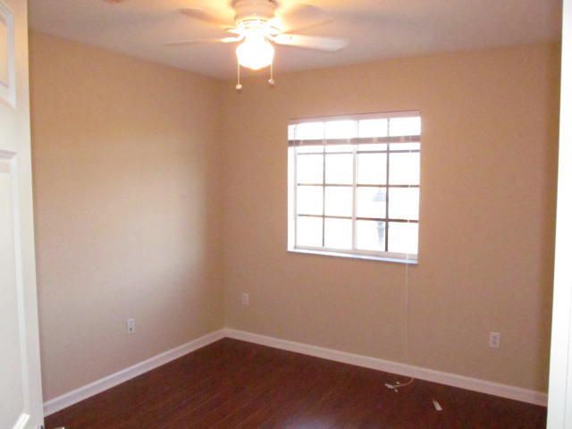 For Rent: $2,300 (3 beds, 2 baths, 1528 Square Feet)