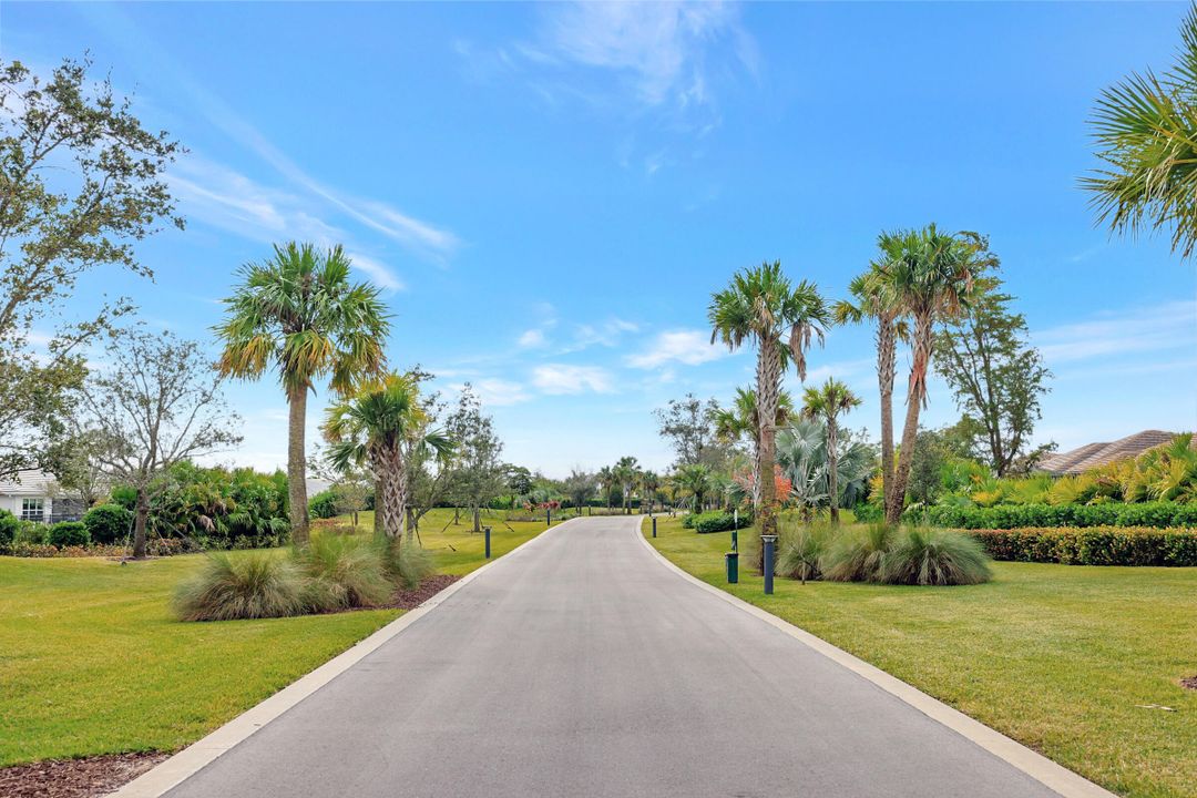 For Sale: $650,000 (3 beds, 2 baths, 2254 Square Feet)