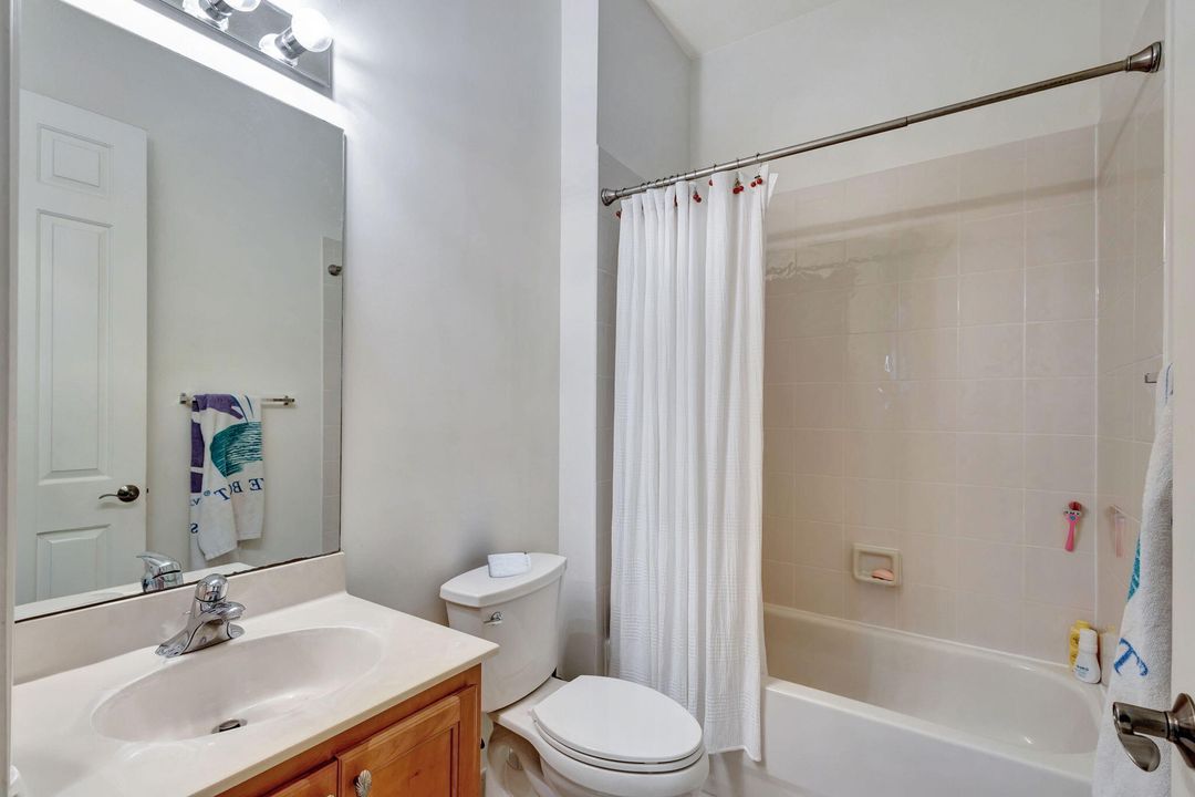 For Sale: $354,900 (2 beds, 2 baths, 1357 Square Feet)