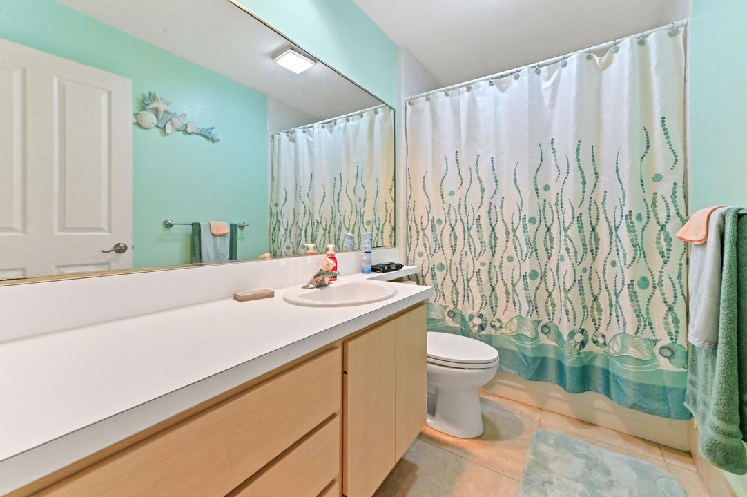 For Sale: $399,000 (2 beds, 2 baths, 1152 Square Feet)