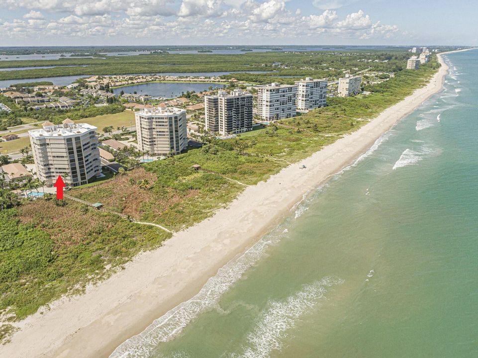 For Sale: $925,000 (3 beds, 2 baths, 2143 Square Feet)