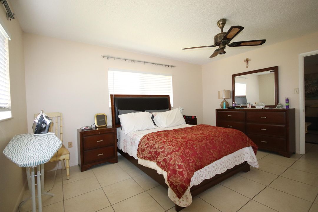 For Sale: $144,999 (2 beds, 2 baths, 990 Square Feet)