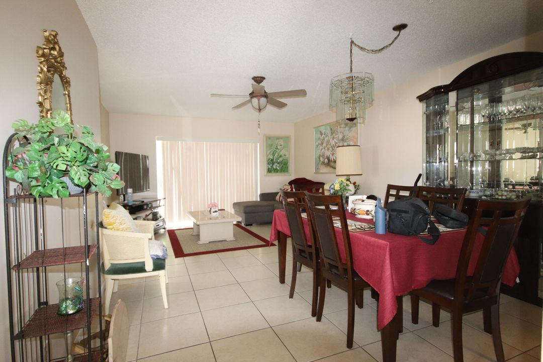 For Sale: $144,999 (2 beds, 2 baths, 990 Square Feet)