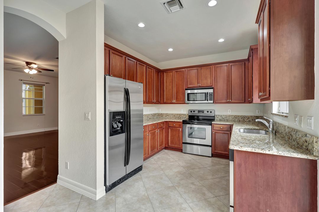 For Sale: $495,000 (3 beds, 2 baths, 1410 Square Feet)