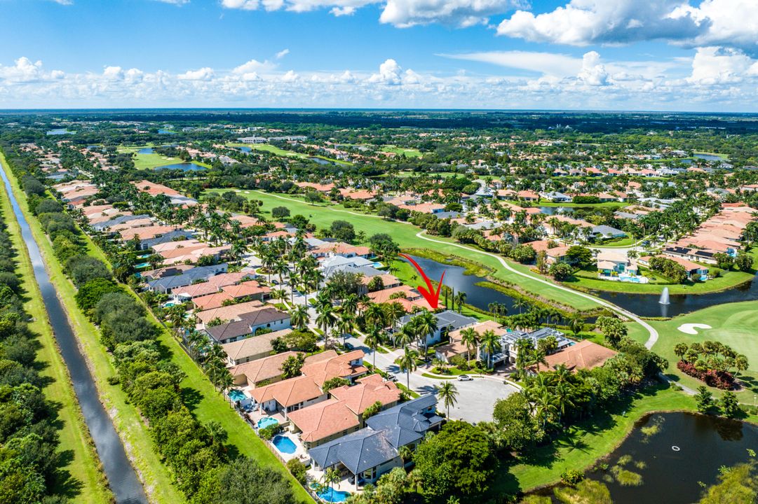 For Sale: $1,595,000 (3 beds, 4 baths, 4004 Square Feet)