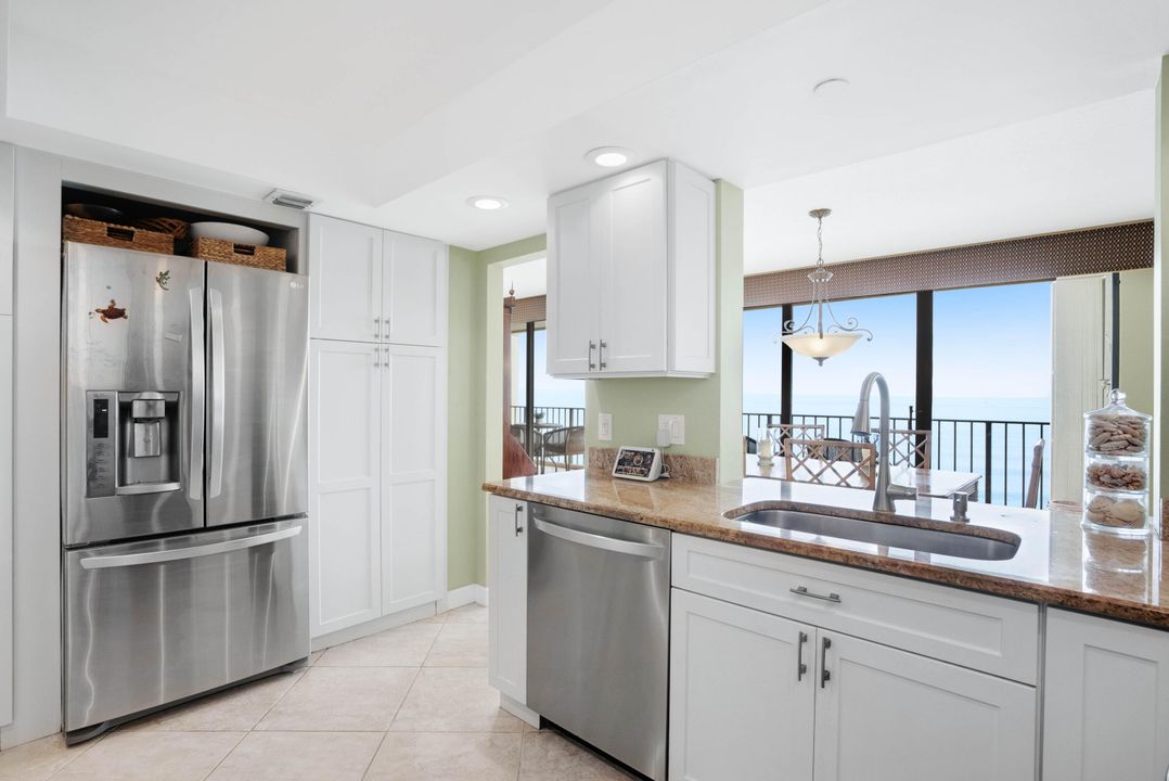 For Sale: $725,000 (2 beds, 2 baths, 1430 Square Feet)