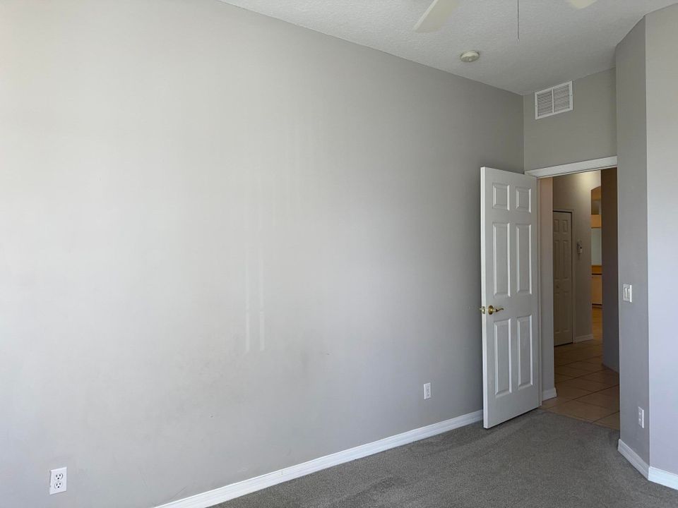 For Sale: $345,000 (3 beds, 2 baths, 1763 Square Feet)