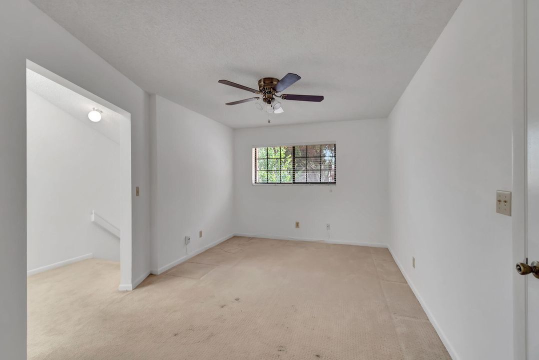 For Sale: $390,000 (3 beds, 2 baths, 1550 Square Feet)