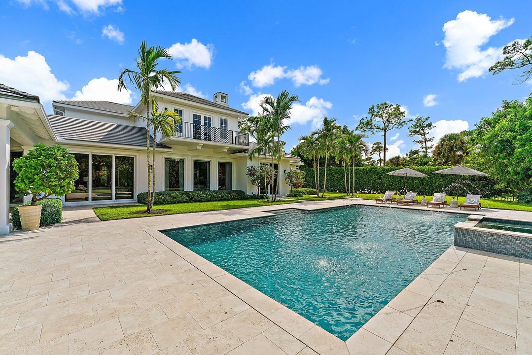 For Sale: $5,995,000 (5 beds, 6 baths, 5685 Square Feet)