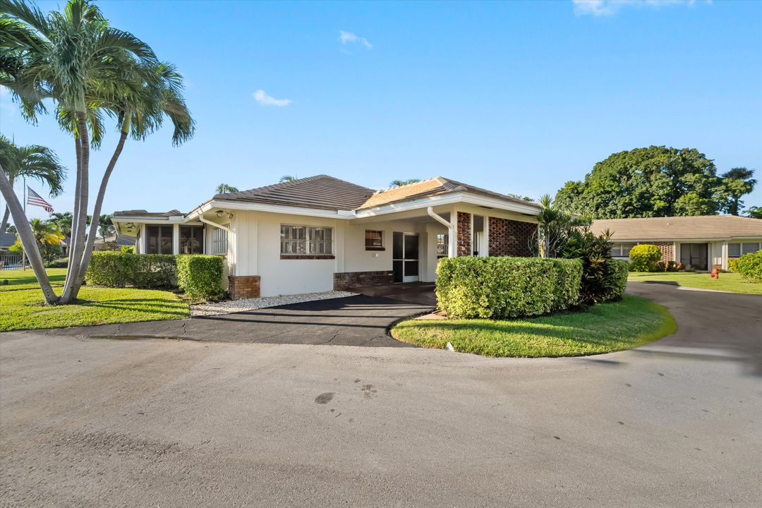 For Sale: $515,000 (2 beds, 2 baths, 1786 Square Feet)