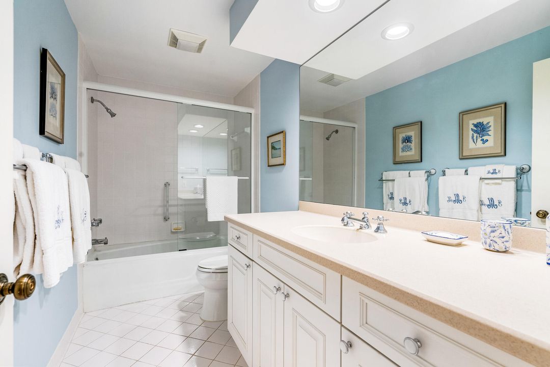 For Sale: $1,175,000 (2 beds, 2 baths, 2237 Square Feet)