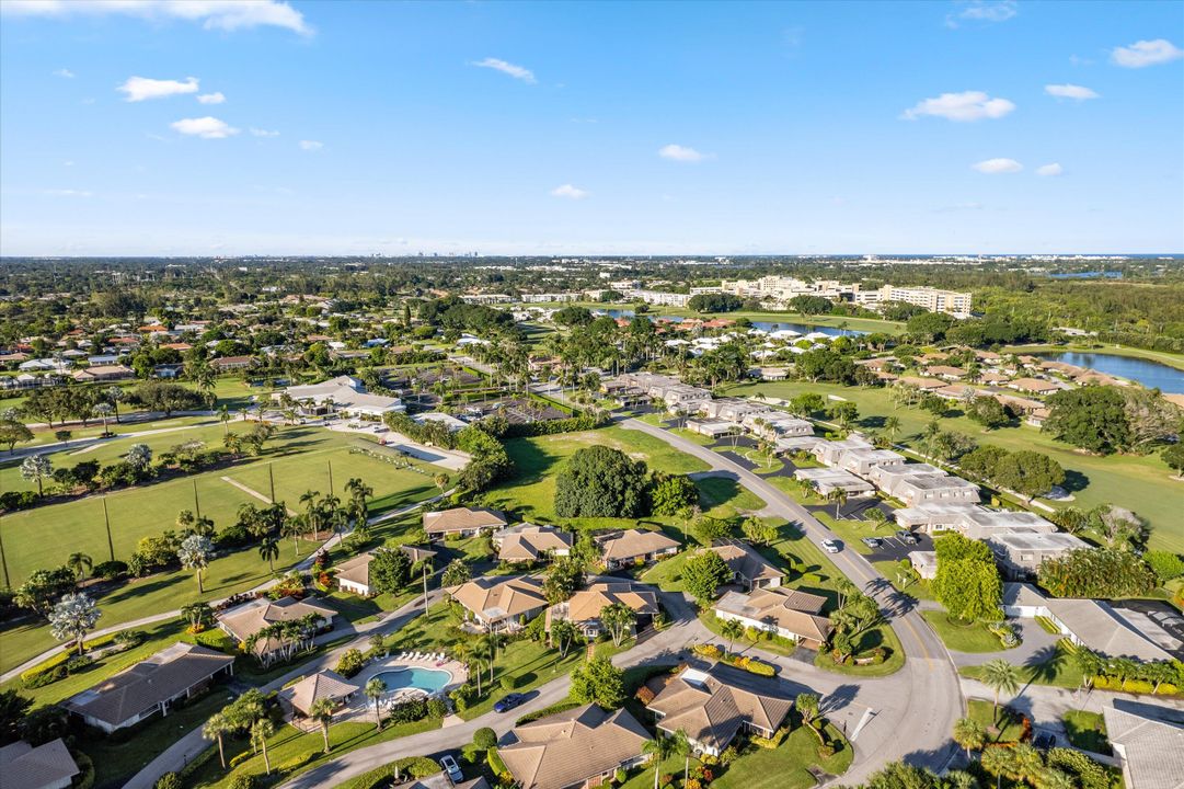 For Sale: $515,000 (2 beds, 2 baths, 1786 Square Feet)