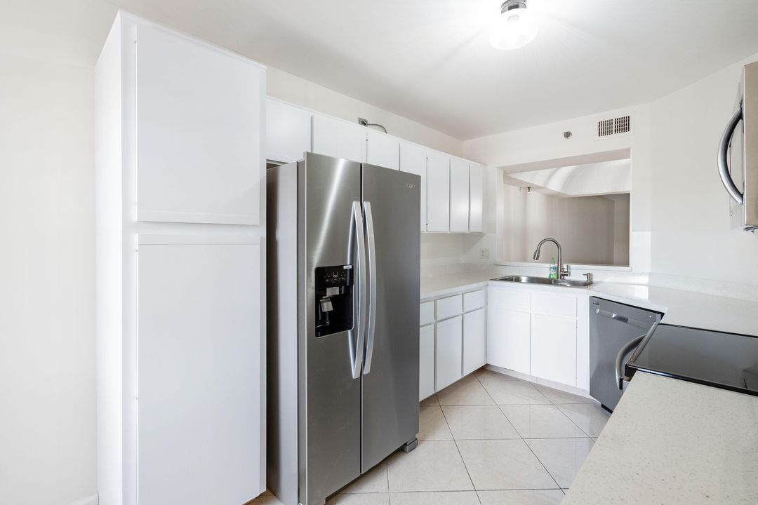 For Sale: $235,000 (2 beds, 2 baths, 1160 Square Feet)