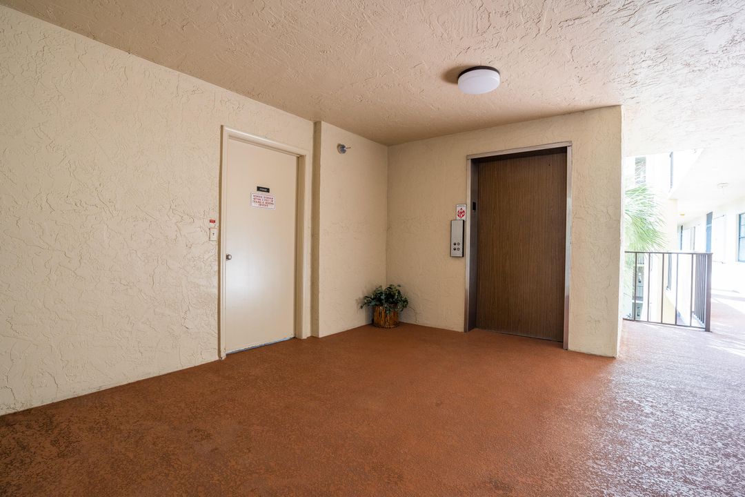 For Sale: $235,000 (2 beds, 2 baths, 1160 Square Feet)