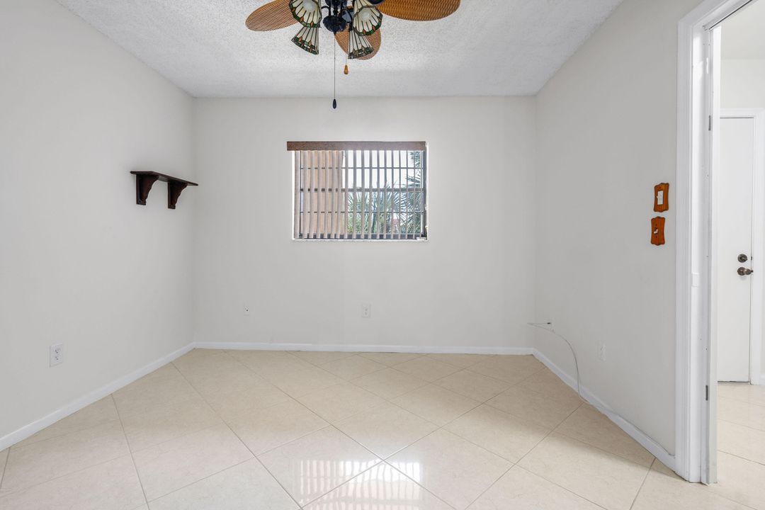 For Sale: $235,000 (2 beds, 2 baths, 1160 Square Feet)