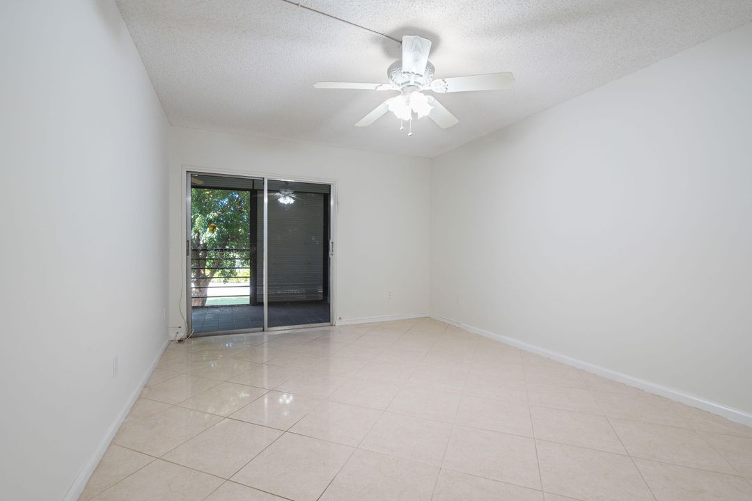 For Sale: $235,000 (2 beds, 2 baths, 1160 Square Feet)