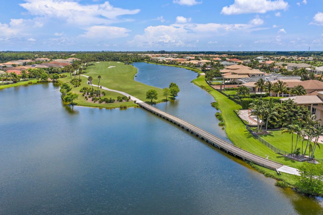 For Sale: $2,697,000 (3 beds, 4 baths, 4350 Square Feet)