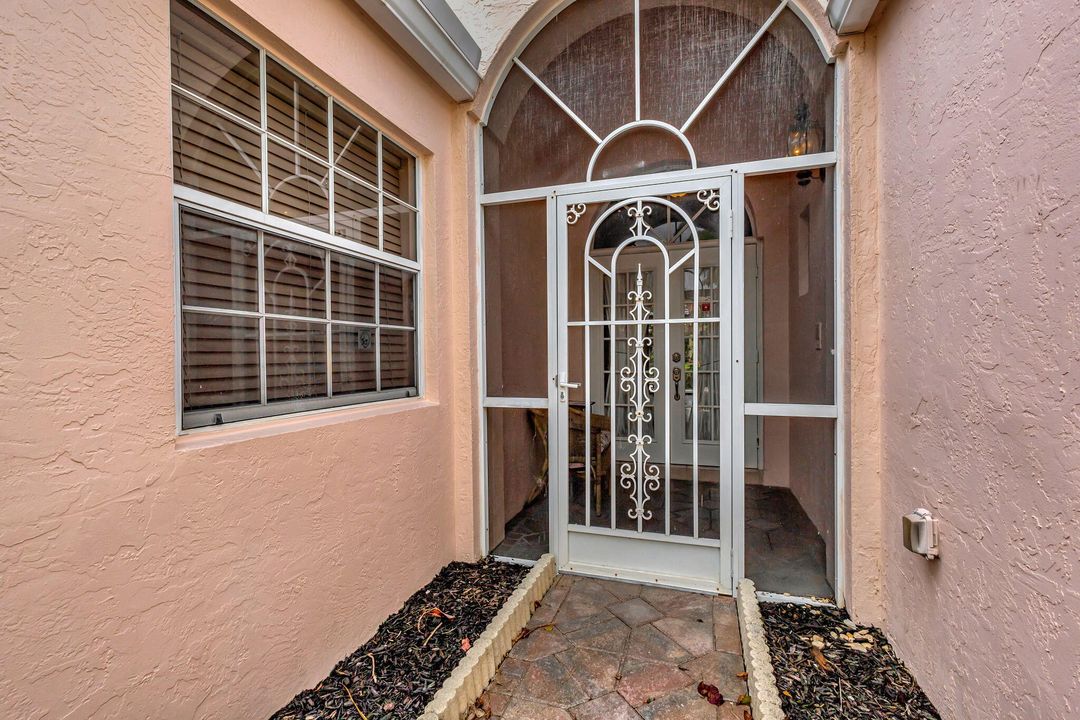 En Venta: $529,500 (4 camas, 2 baños, 2404 Pies cuadrados)