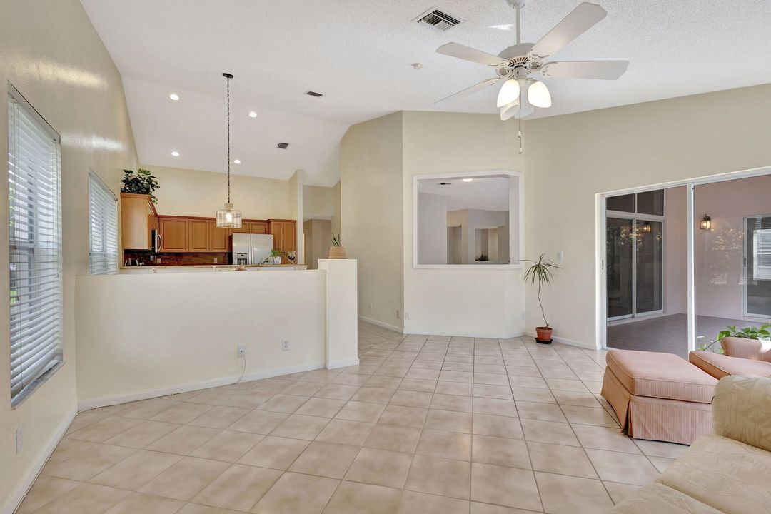 For Sale: $529,500 (4 beds, 2 baths, 2404 Square Feet)