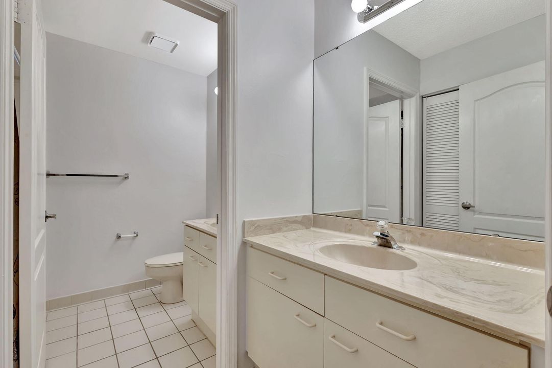 For Sale: $529,500 (4 beds, 2 baths, 2404 Square Feet)