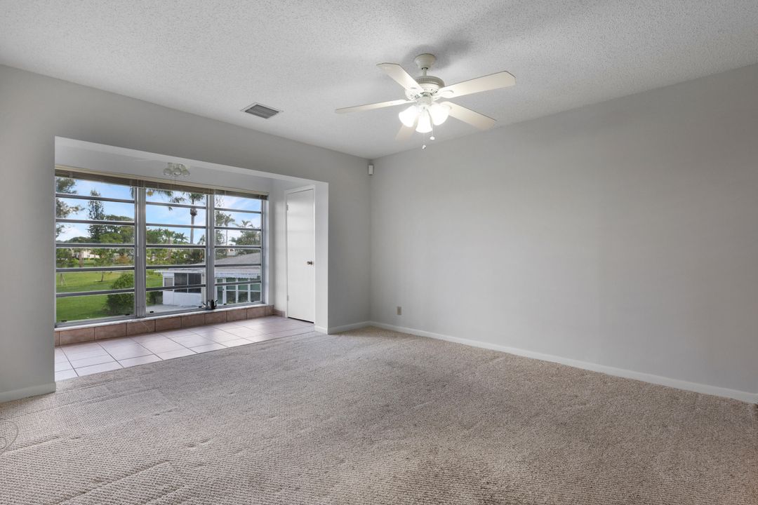 For Sale: $180,000 (2 beds, 2 baths, 1021 Square Feet)