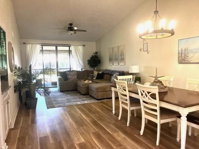 For Rent: $9,000 (2 beds, 2 baths, 1260 Square Feet)