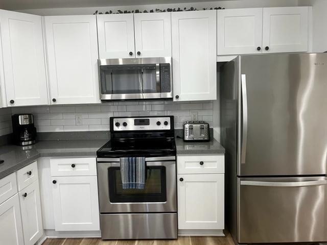 For Rent: $9,000 (2 beds, 2 baths, 1260 Square Feet)