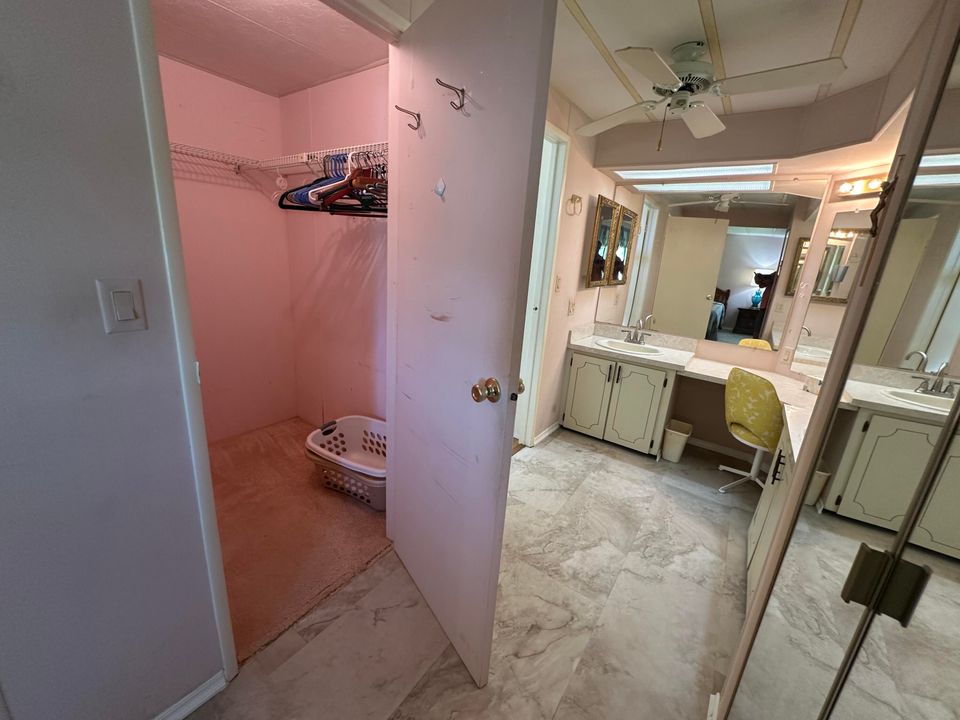 For Sale: $222,000 (2 beds, 2 baths, 1254 Square Feet)