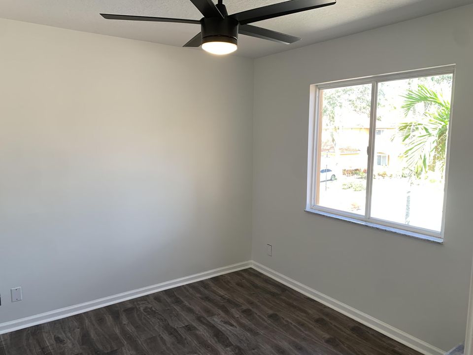 Active With Contract: $405,000 (3 beds, 2 baths, 1627 Square Feet)