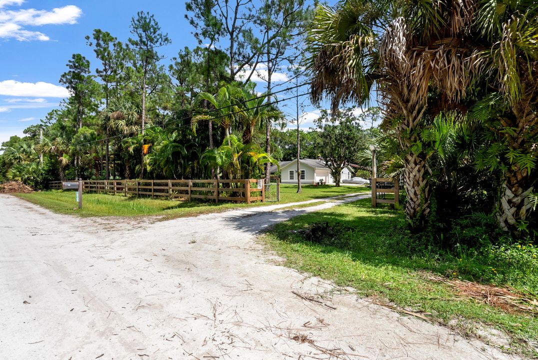 For Sale: $765,000 (3 beds, 2 baths, 1761 Square Feet)