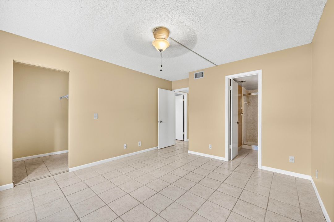 For Sale: $170,000 (2 beds, 2 baths, 924 Square Feet)