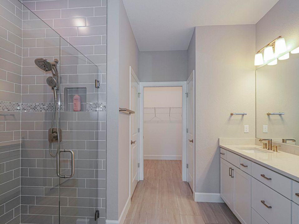 For Sale: $479,000 (2 beds, 2 baths, 1577 Square Feet)