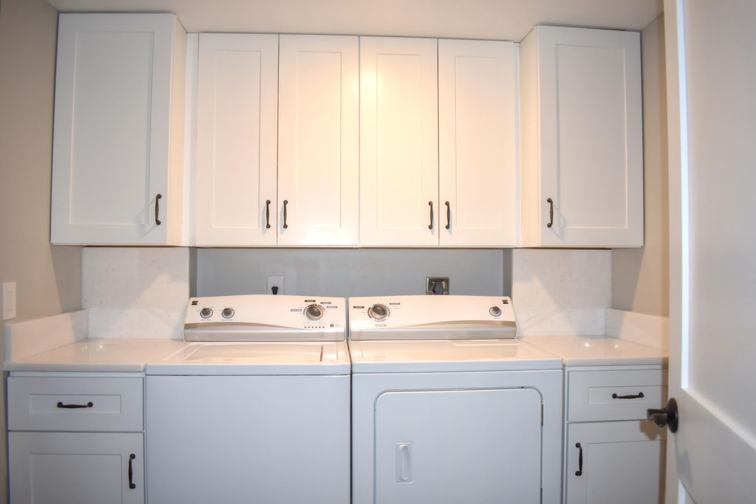 For Rent: $6,000 (2 beds, 2 baths, 1385 Square Feet)