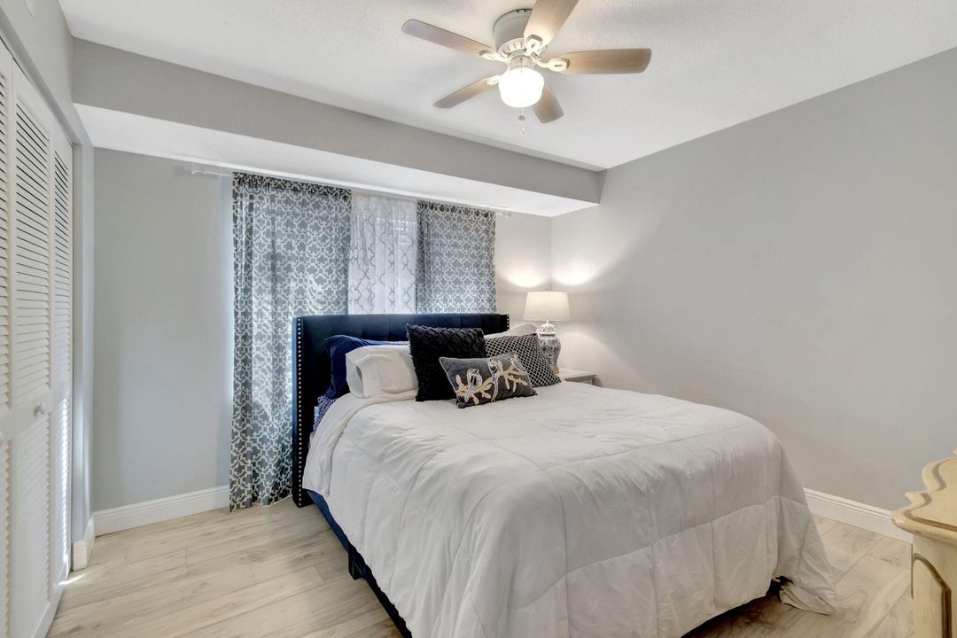 For Sale: $469,000 (3 beds, 2 baths, 1271 Square Feet)