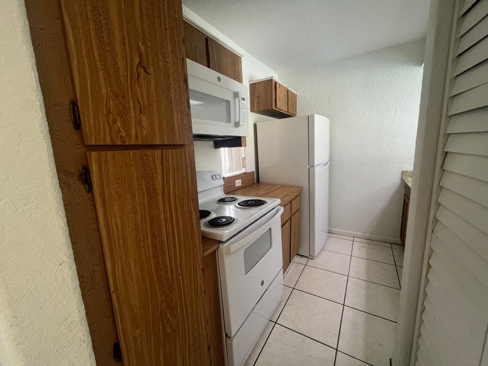 En Venta: $198,900 (2 camas, 2 baños, 768 Pies cuadrados)