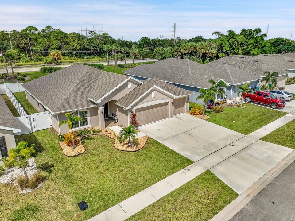 For Sale: $424,900 (4 beds, 2 baths, 1824 Square Feet)