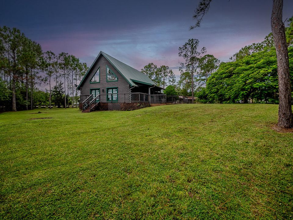 For Sale: $667,500 (3 beds, 2 baths, 3280 Square Feet)