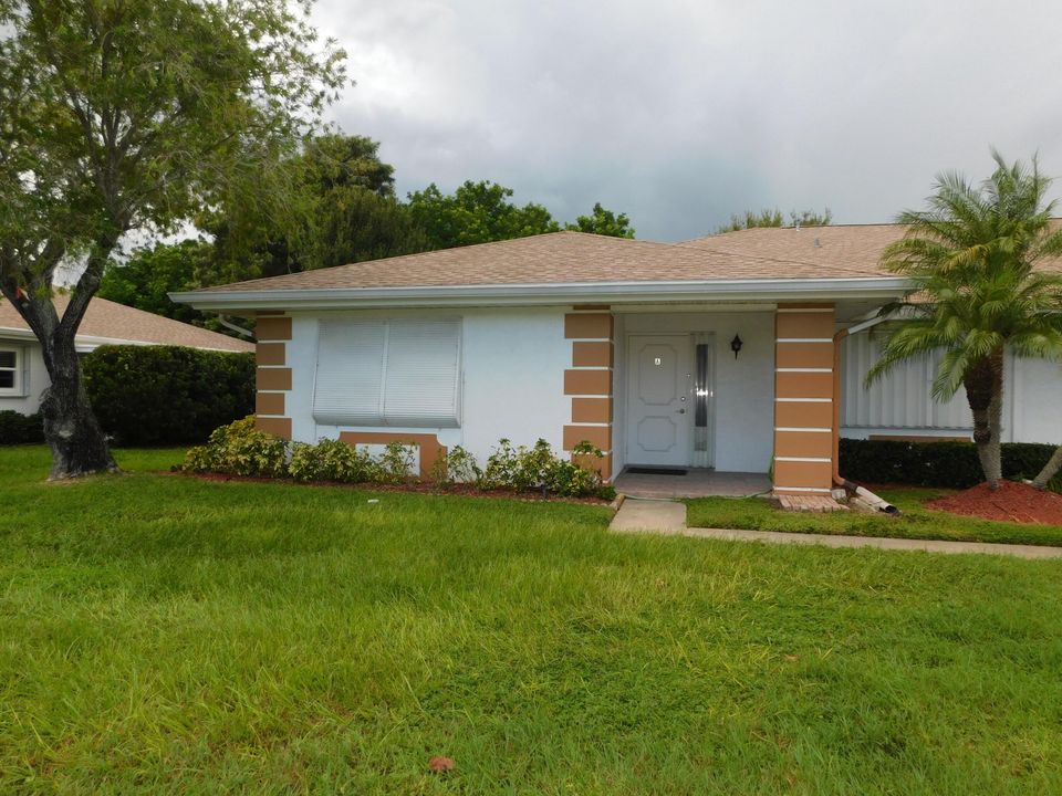 For Sale: $184,900 (2 beds, 2 baths, 1280 Square Feet)