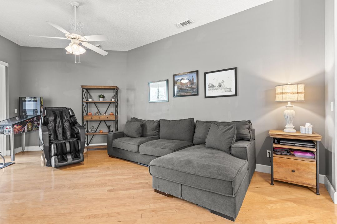 For Sale: $484,900 (3 beds, 2 baths, 2146 Square Feet)