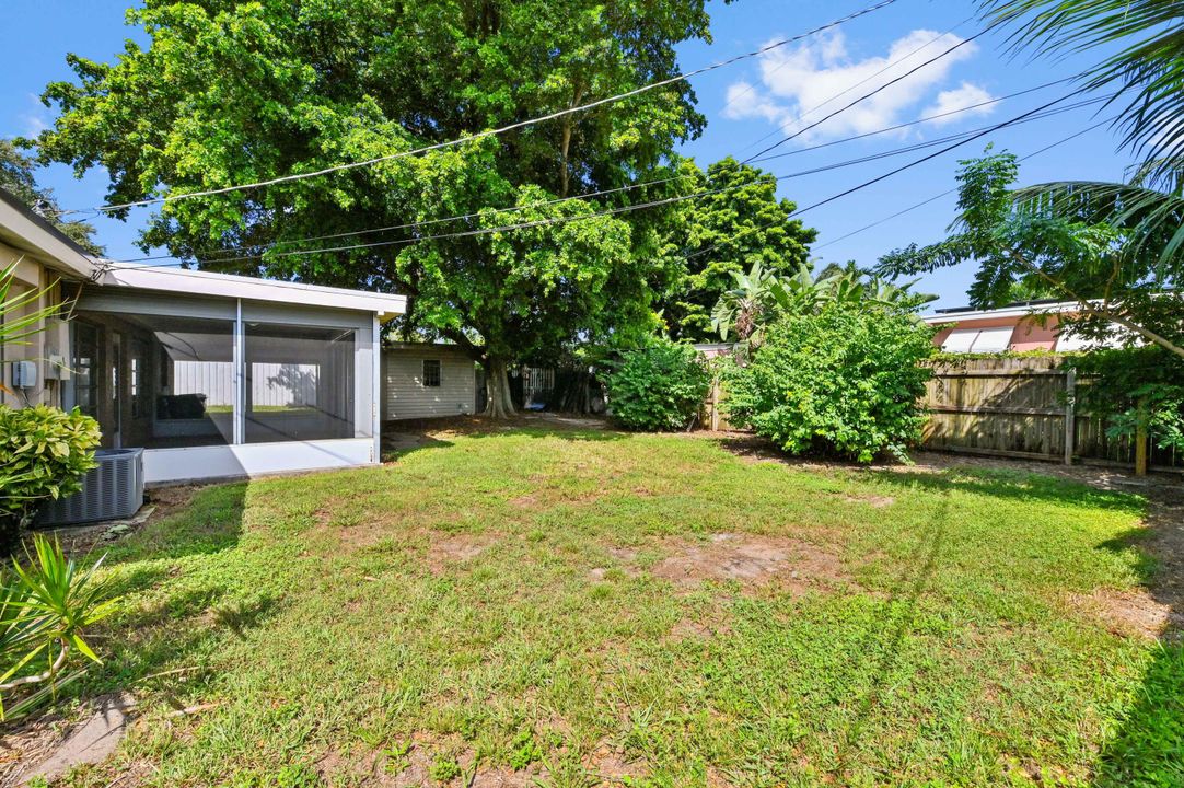 For Sale: $497,500 (3 beds, 2 baths, 1218 Square Feet)